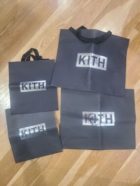 KITH Black Shoppers with Metallic Logo - Set of 4